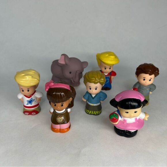 7 Little People Boys Girls Figures & Elephant Various Year - Picture 1 of 11